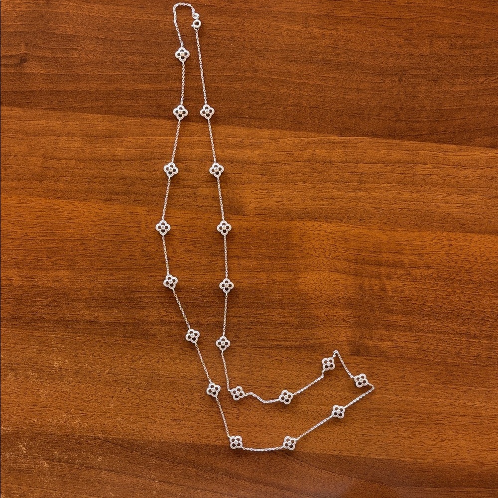 Kendra Scott White Floral Necklace